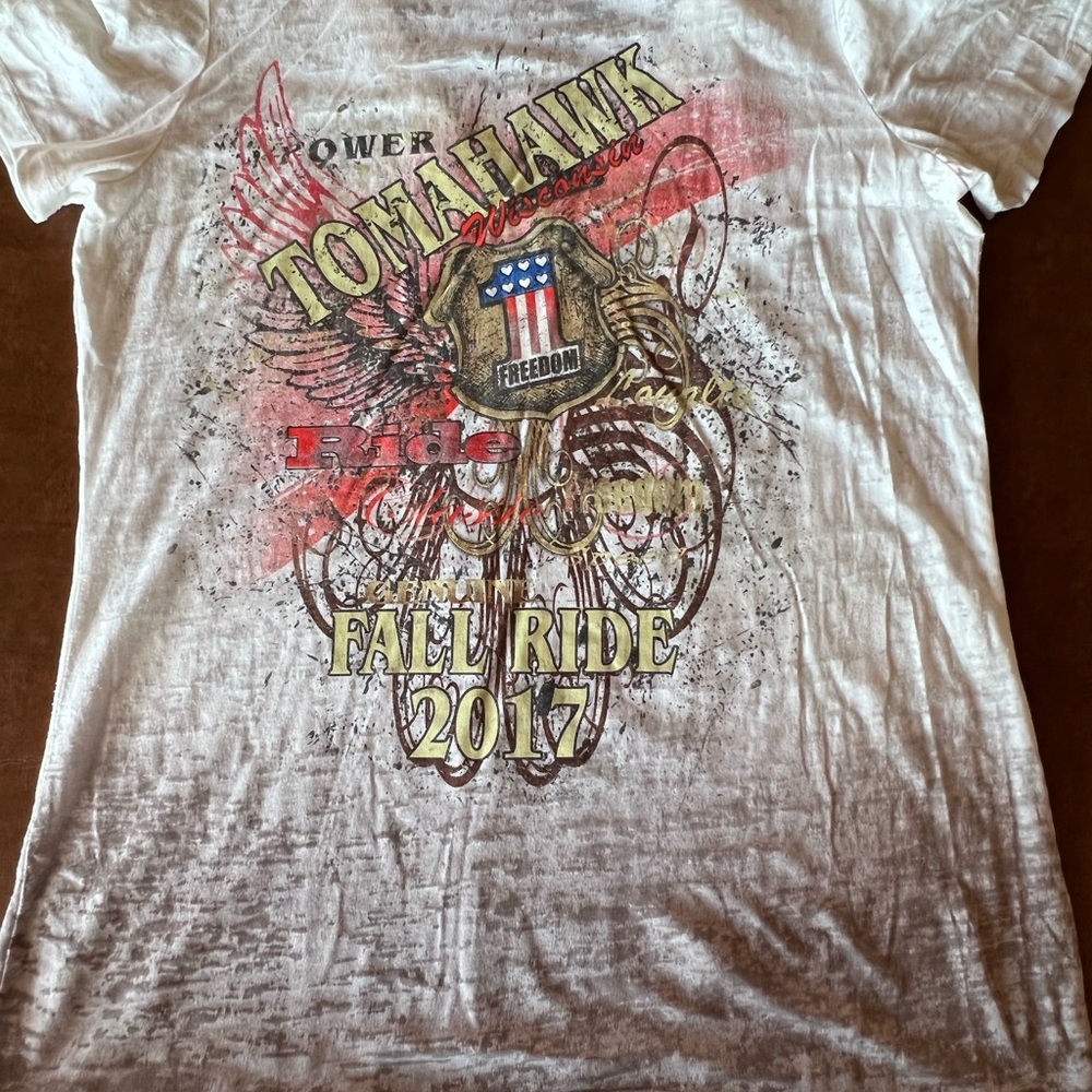 Tomahawk Women's T-Shirt Size XL-XXL